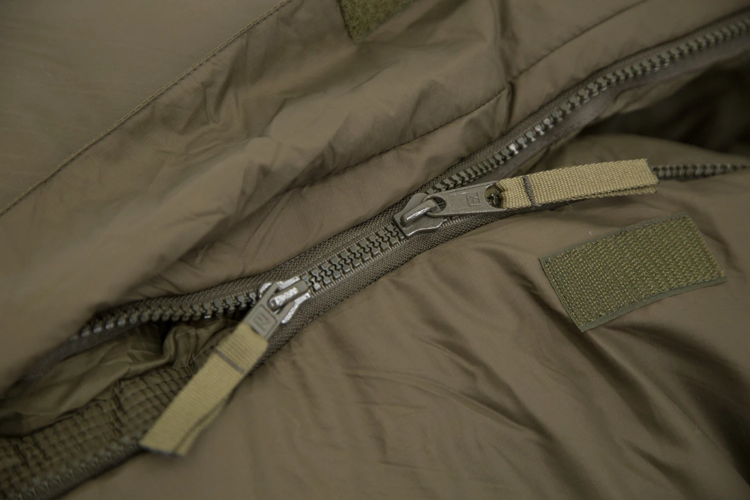 Carinthia Defence 6 Schlafsack (olive) – Bild 4