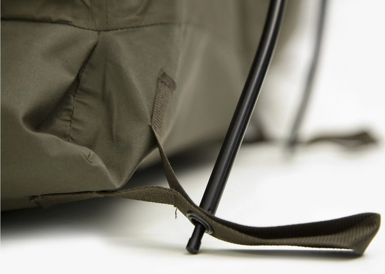 Carinthia Observer Plus Biwakzelt (olive) – Bild 3